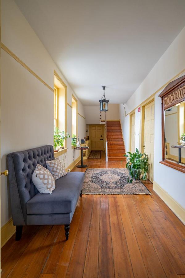 Spacious 2 Bedroom In Historic Westtown Schoolhouse - Walk To Downtown Wc And Wcu ウェストチェスター エクステリア 写真